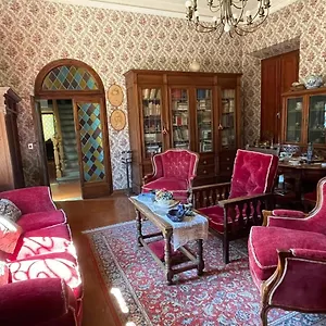 https://soggiorna-in-un-castello-alle-porte-di-firenze.it-tuscanyhotel.com