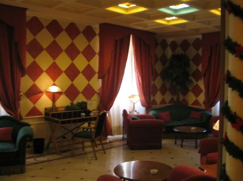 Hotel Milano Regency 4*,