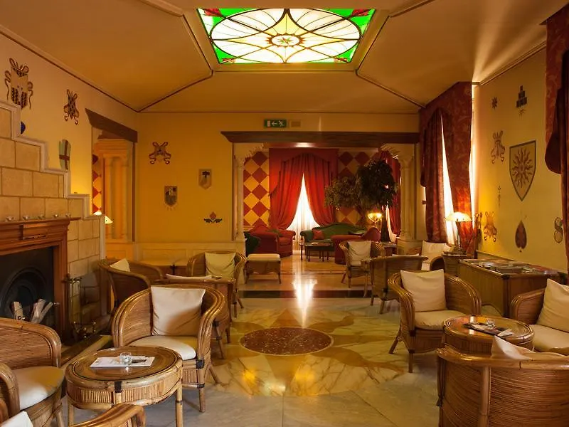 Hotel Milano Regency 4*,